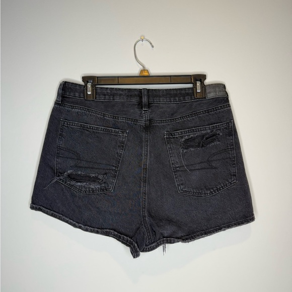American Eagle Distressed Black Denim Shorts - Picture 5 of 7